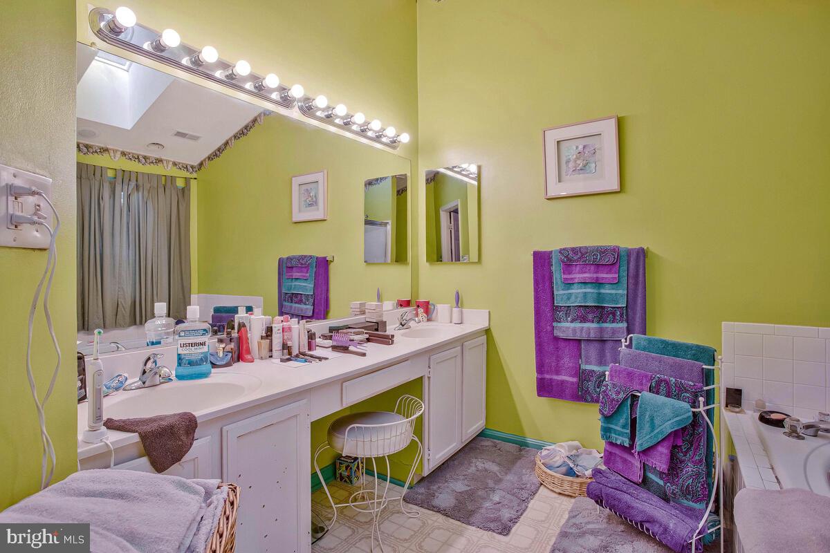 Real estate listing preview #26