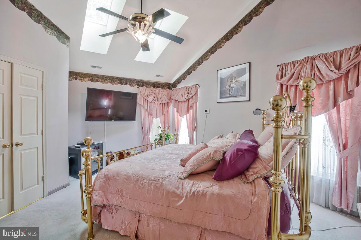 Real estate listing preview #24