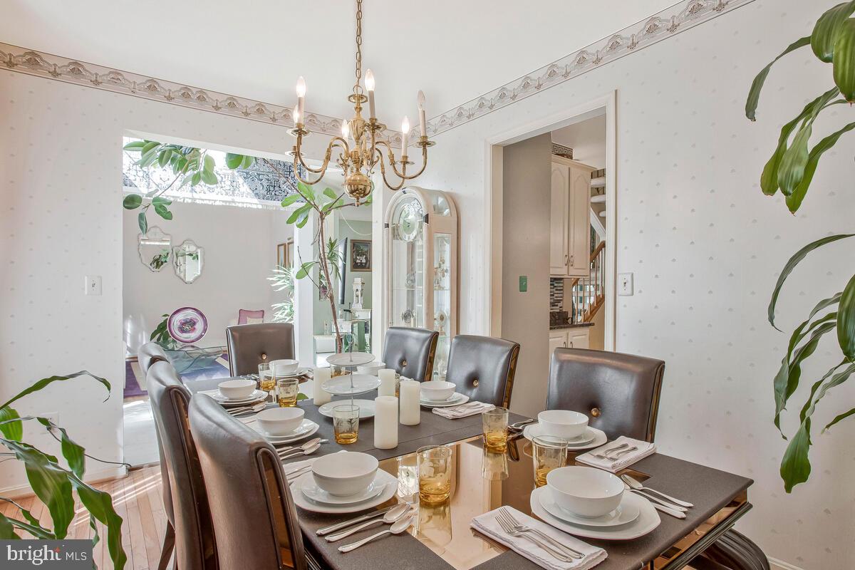 Real estate listing preview #8