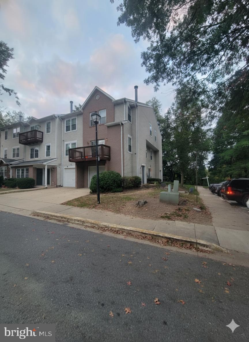 Real estate listing preview #2