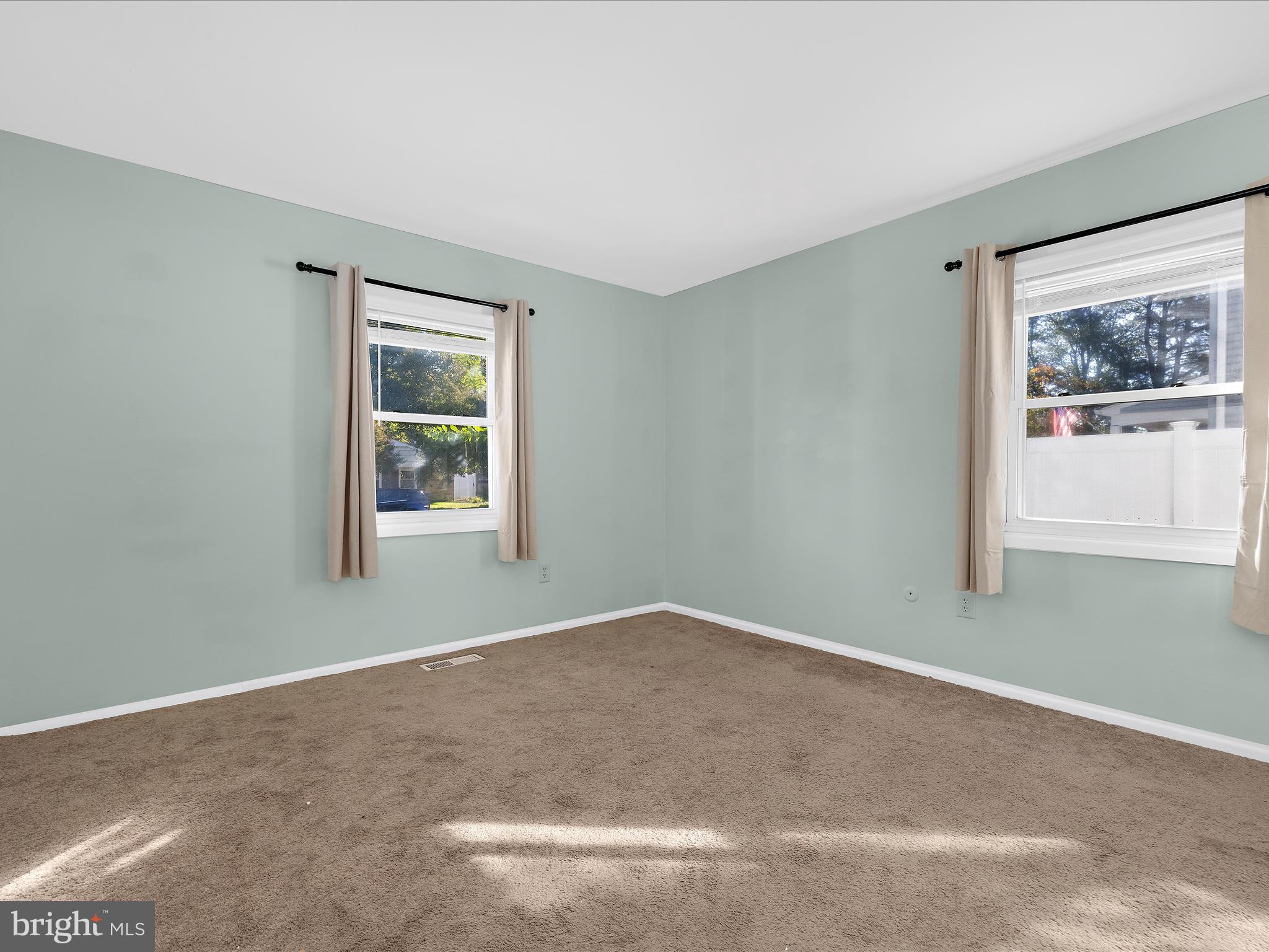 Real estate listing preview #17