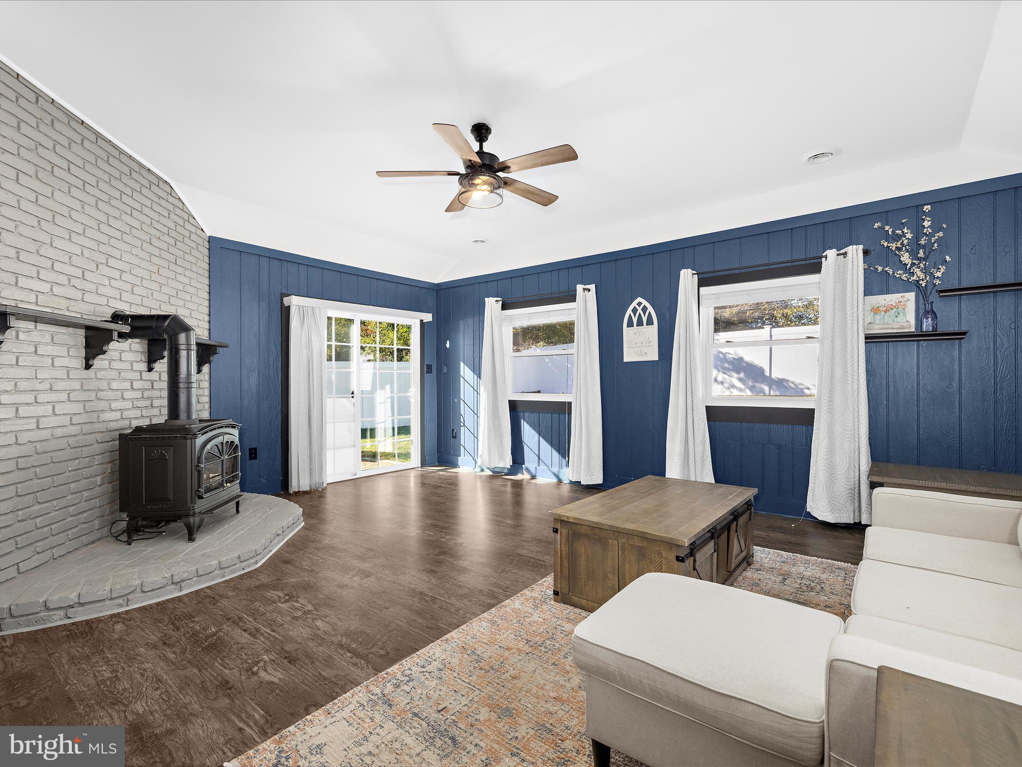 Real estate listing preview #13