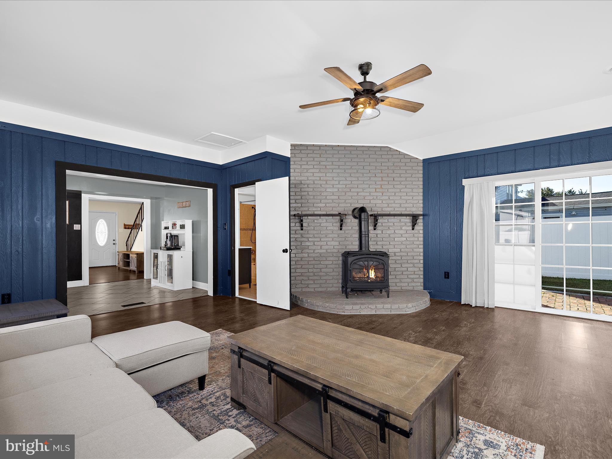 Real estate listing preview #12