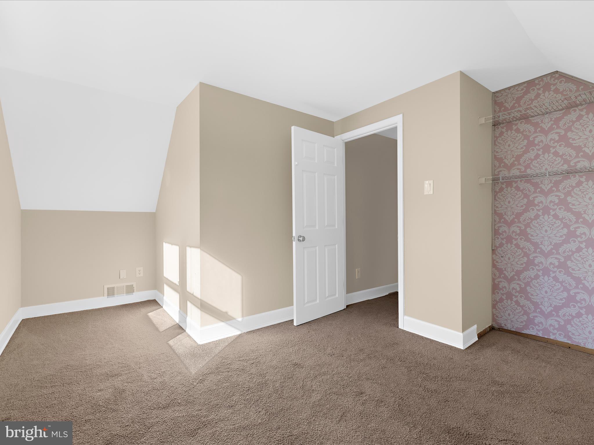 Real estate listing preview #33