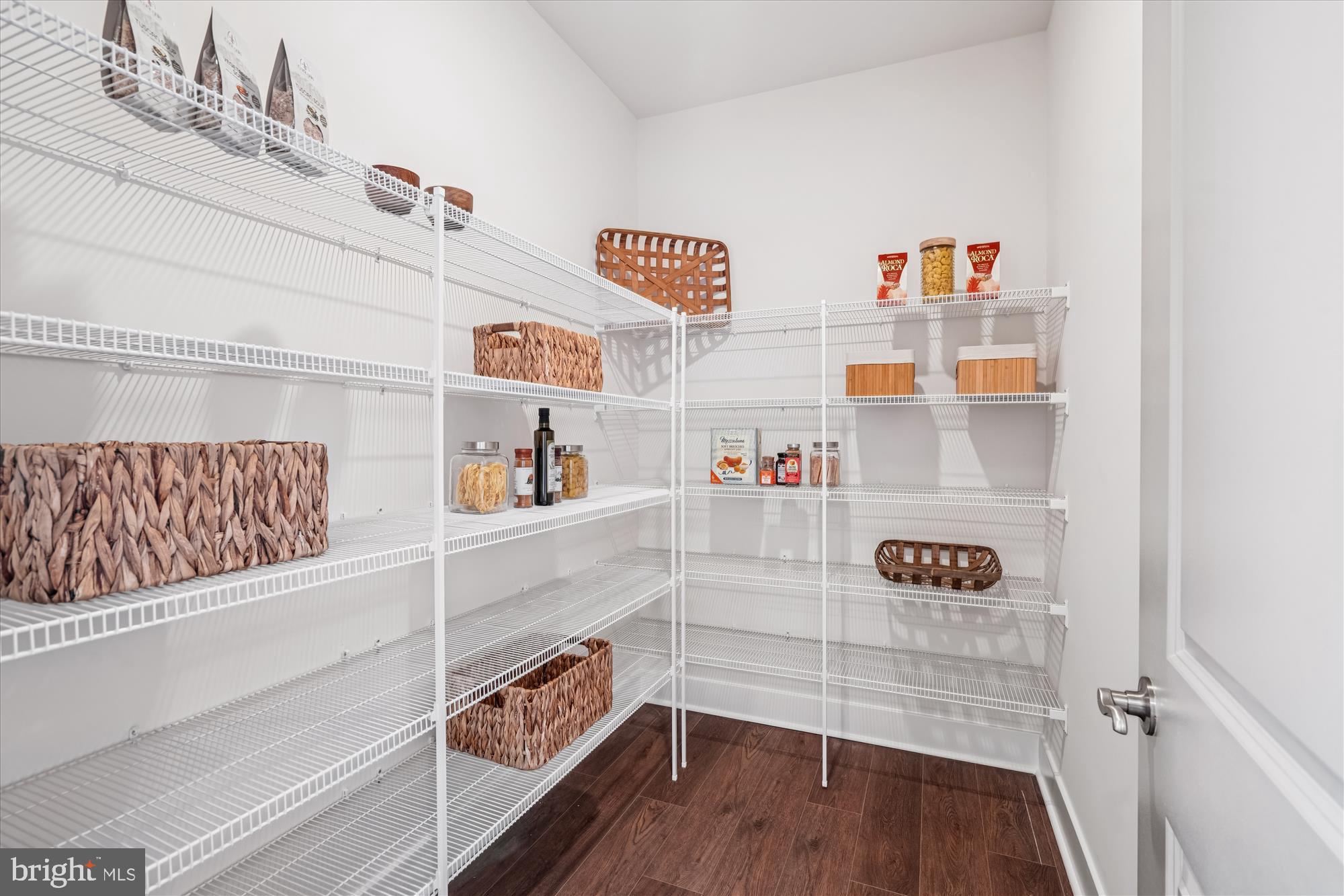 Real estate listing preview #17