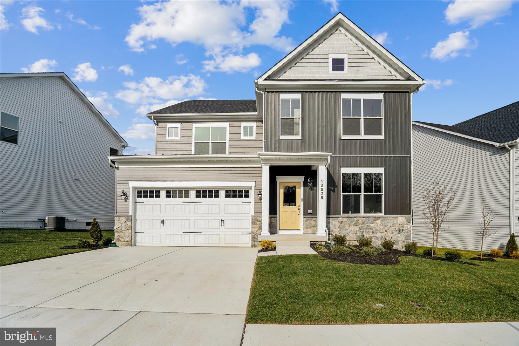 Real estate listing preview #1