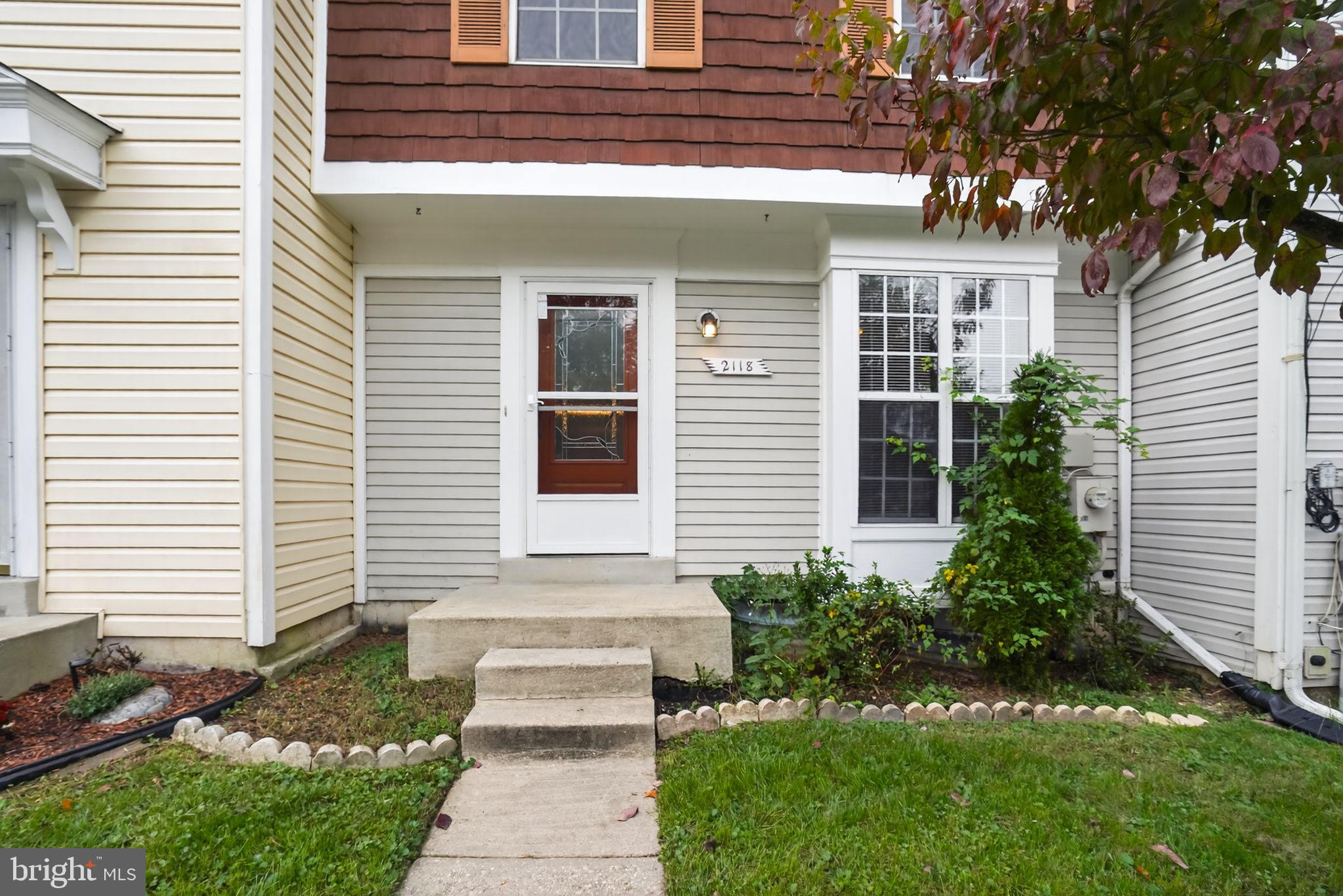 Real estate listing preview #2