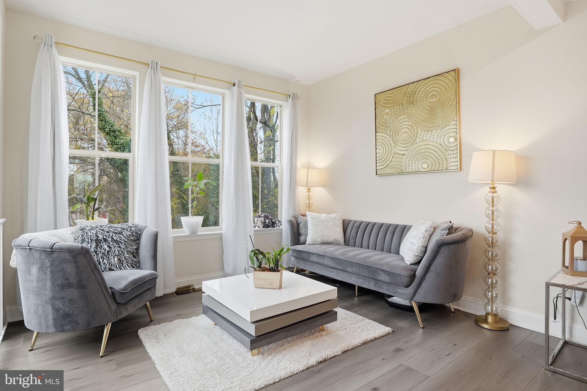 Real estate listing preview #10