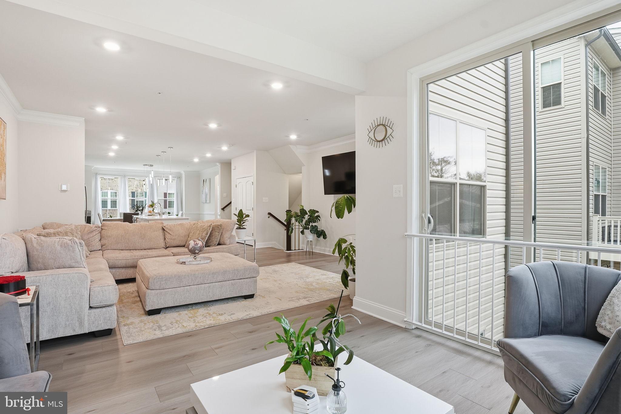 Real estate listing preview #9