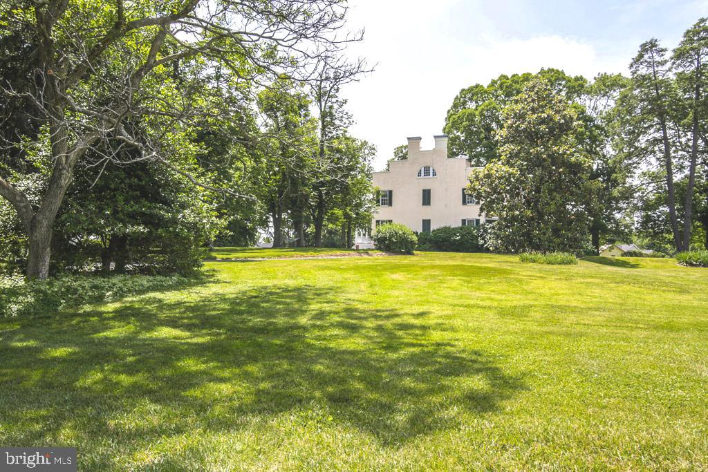 Real estate listing preview #6