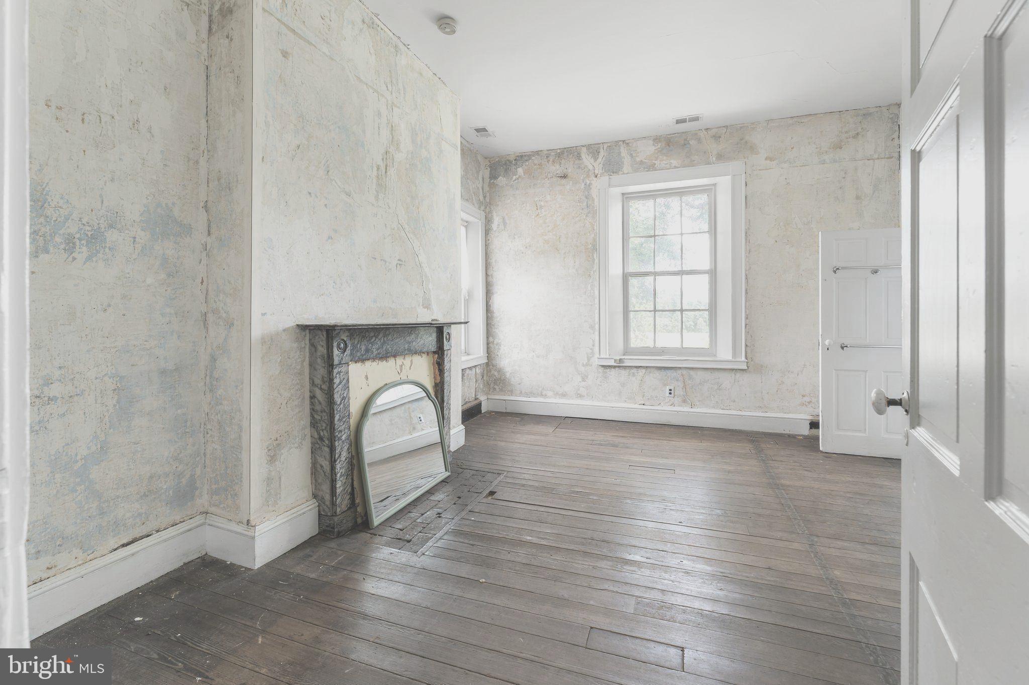 Real estate listing preview #34