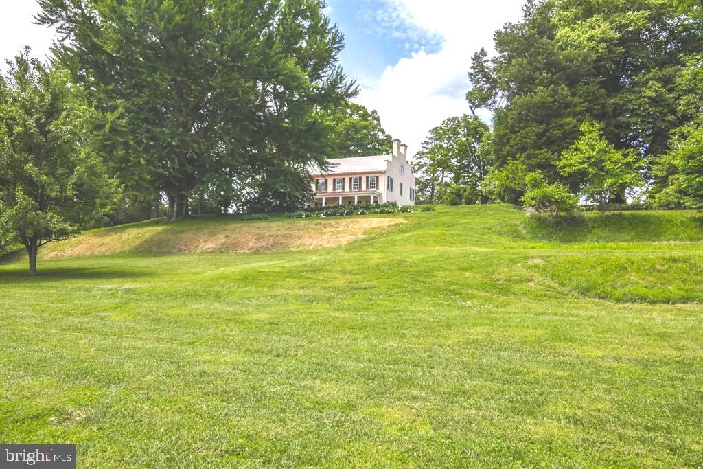 Real estate listing preview #4