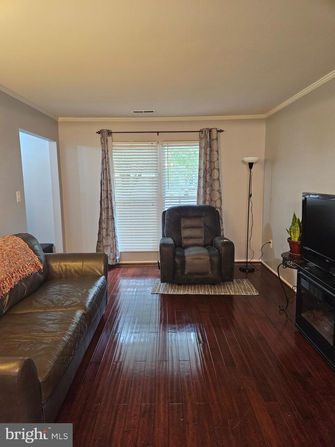 Real estate listing preview #5