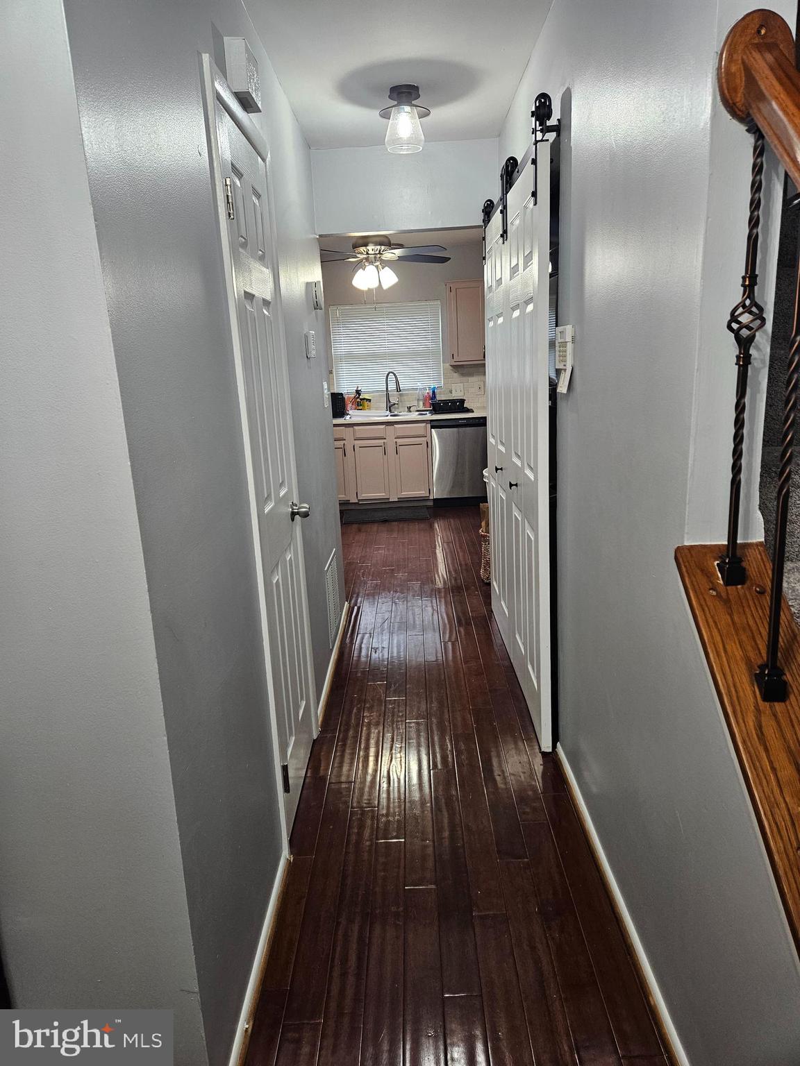 Real estate listing preview #8