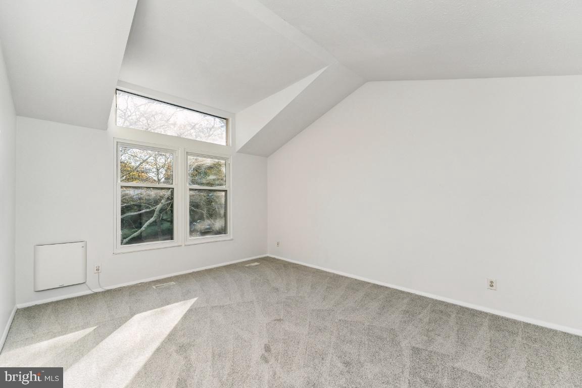 Real estate listing preview #15