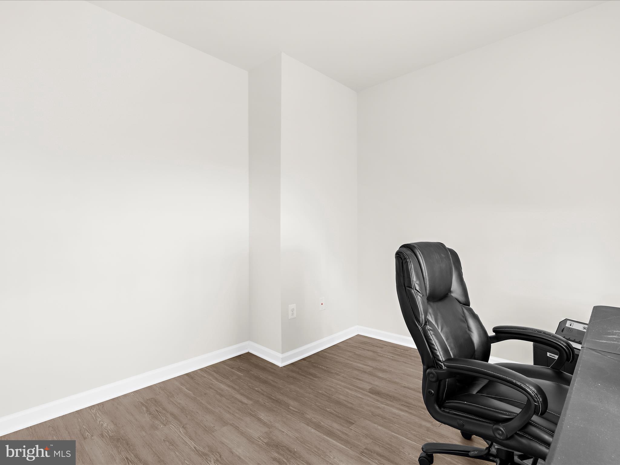 Real estate listing preview #13