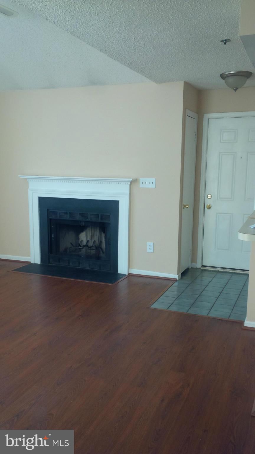 Real estate listing preview #8