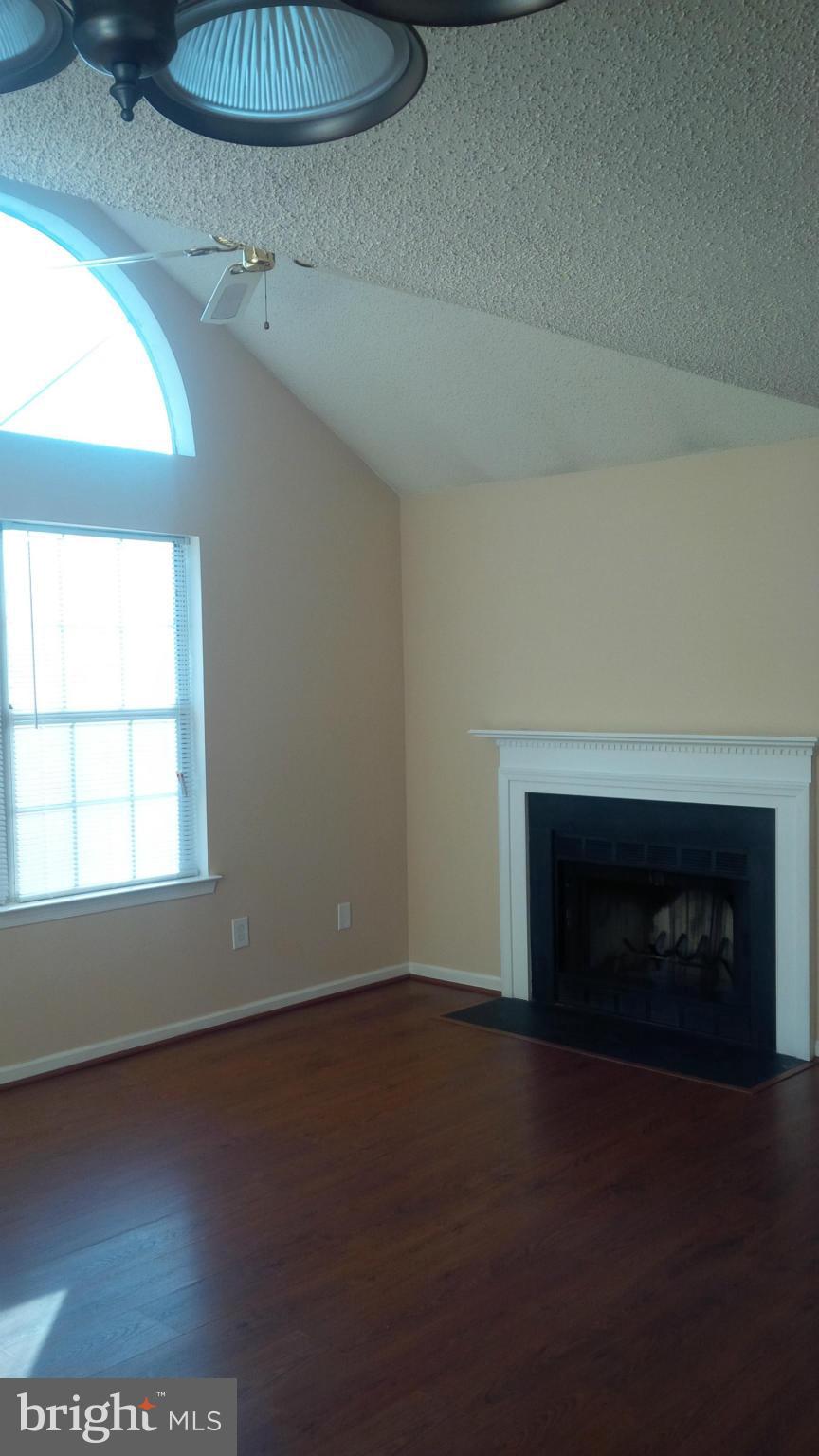 Real estate listing preview #9