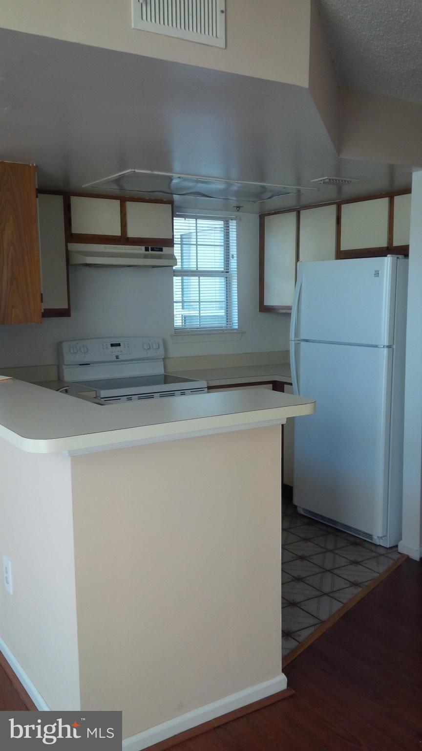 Real estate listing preview #10