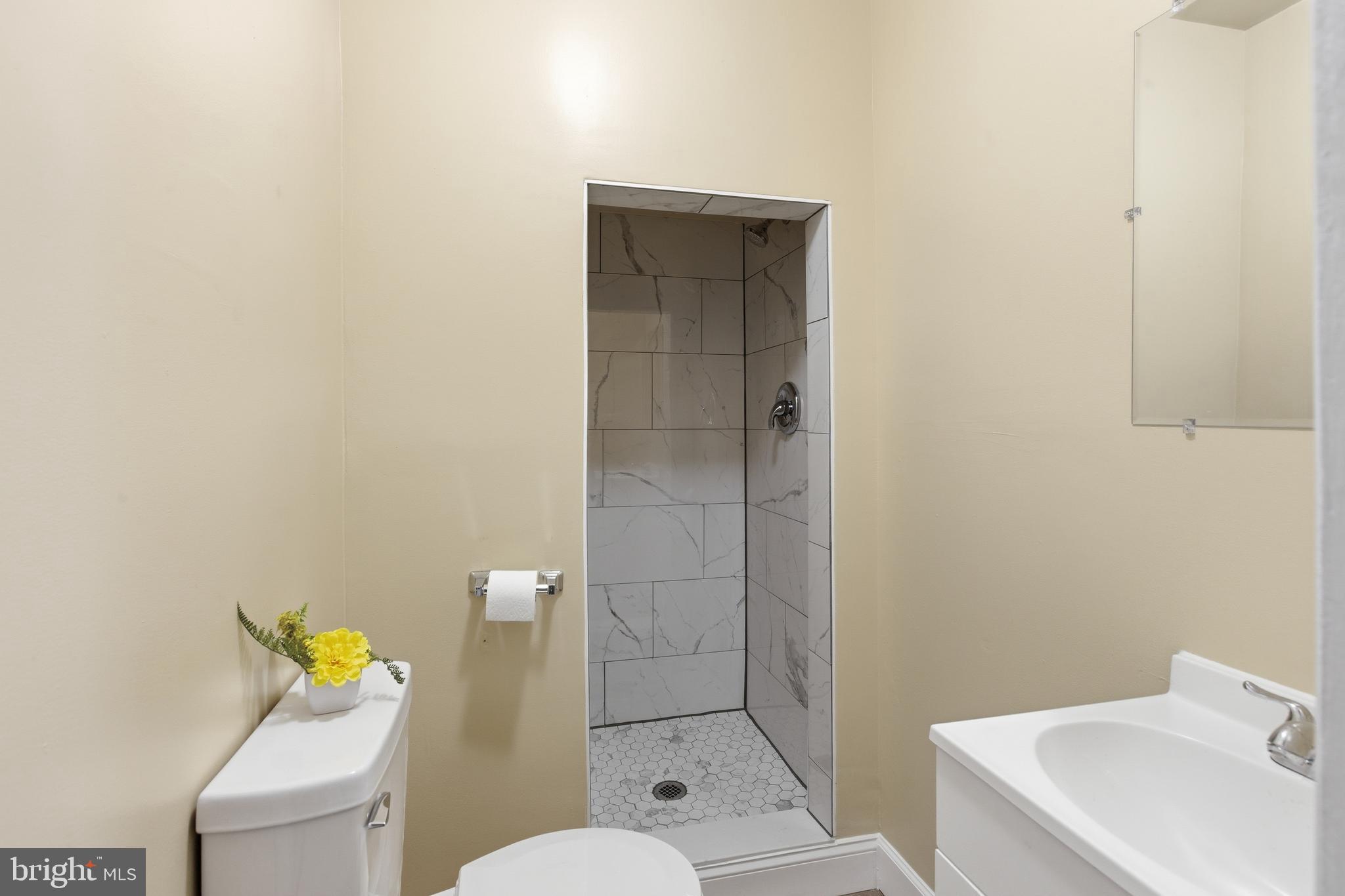 Real estate listing preview #23