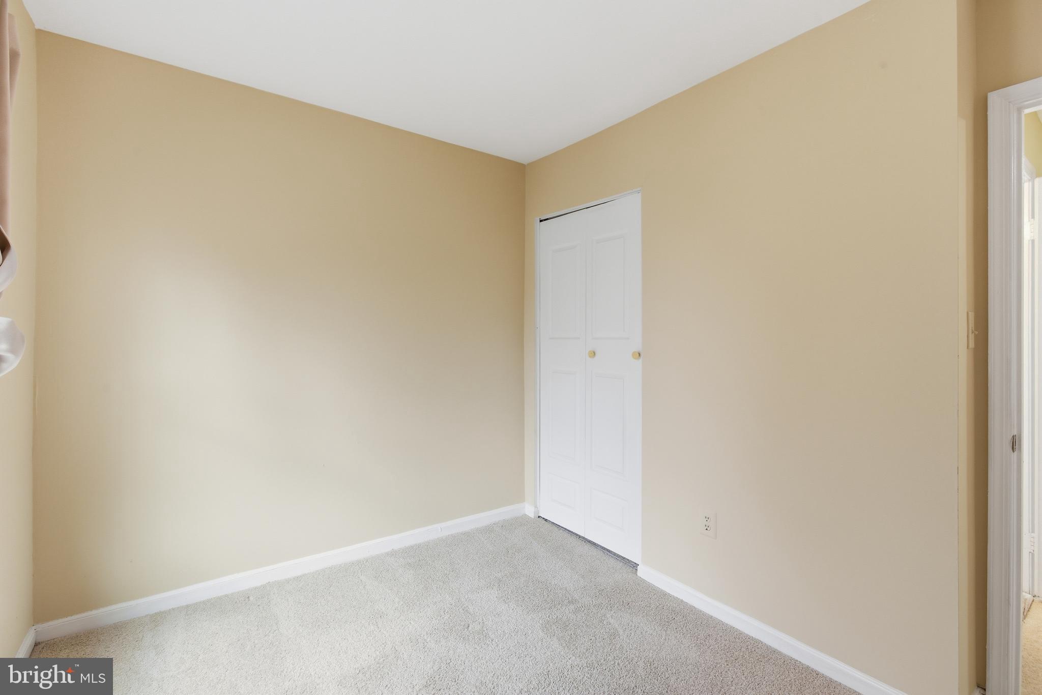 Real estate listing preview #16