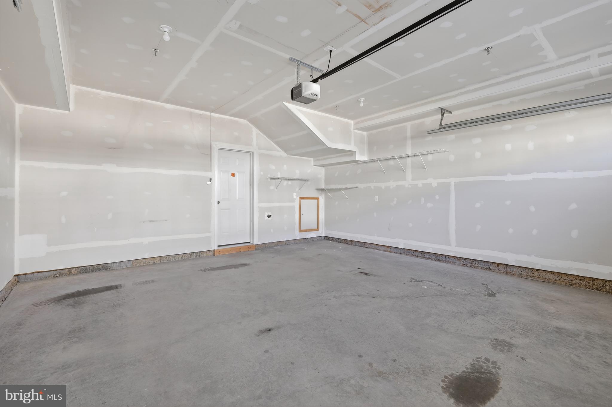 Real estate listing preview #35