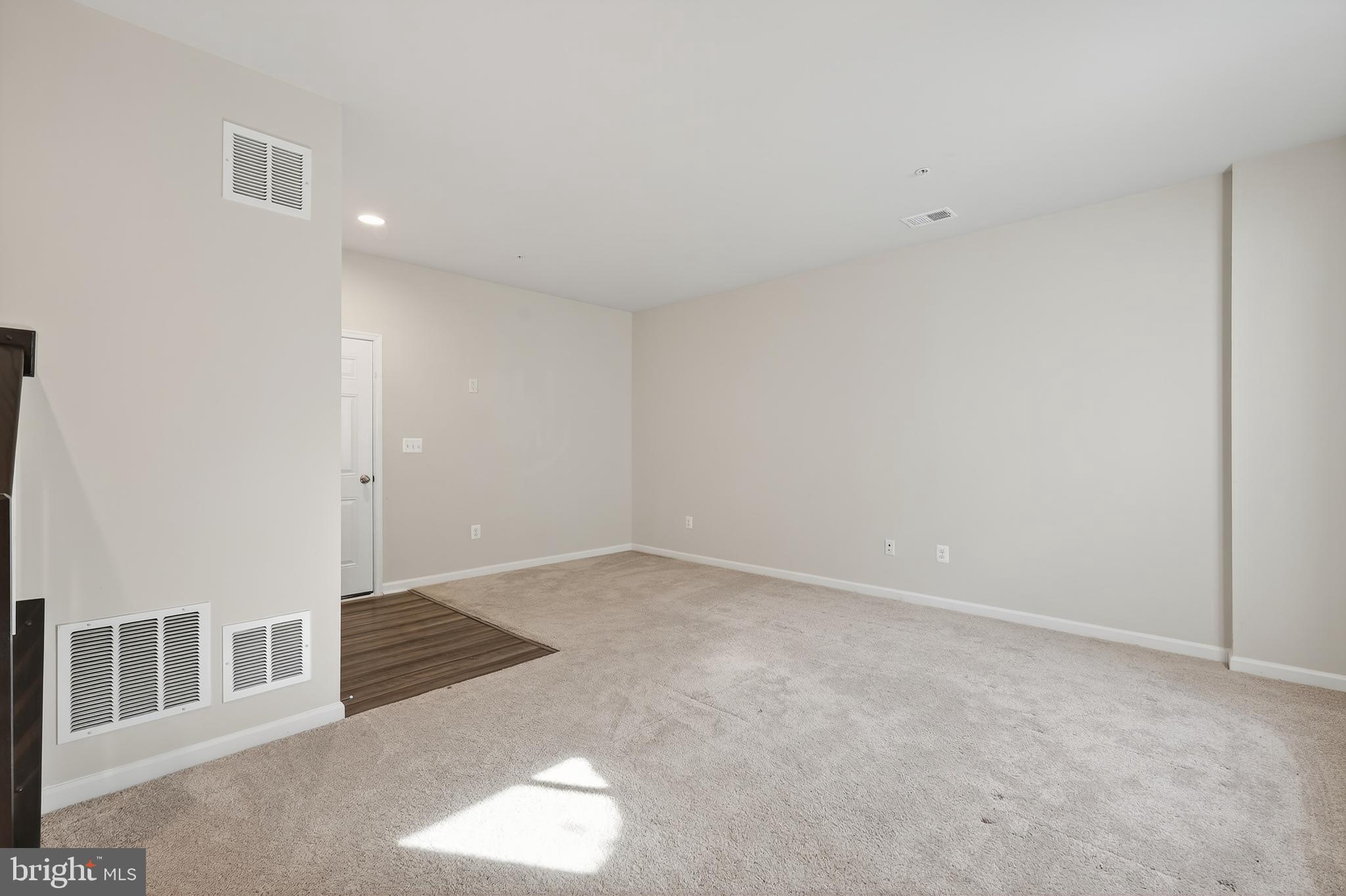 Real estate listing preview #32