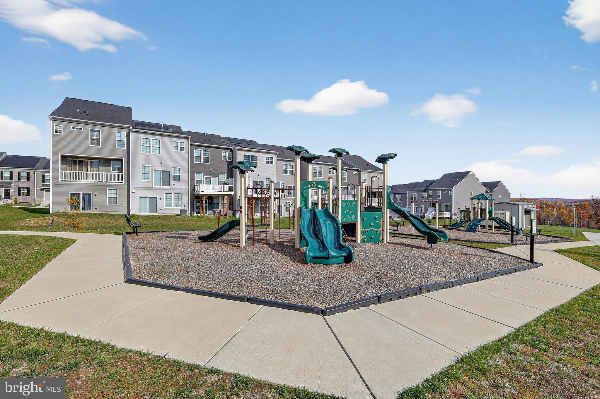 Real estate listing preview #37