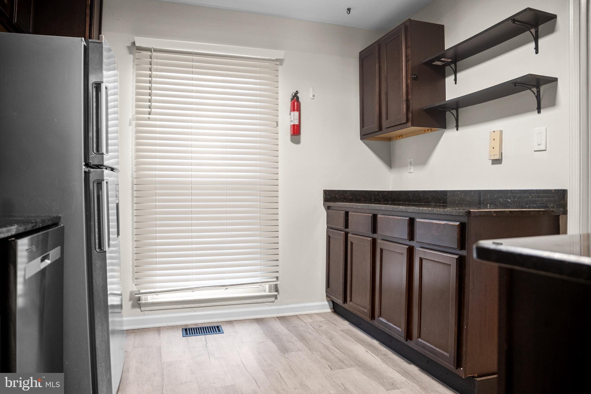 Real estate listing preview #4