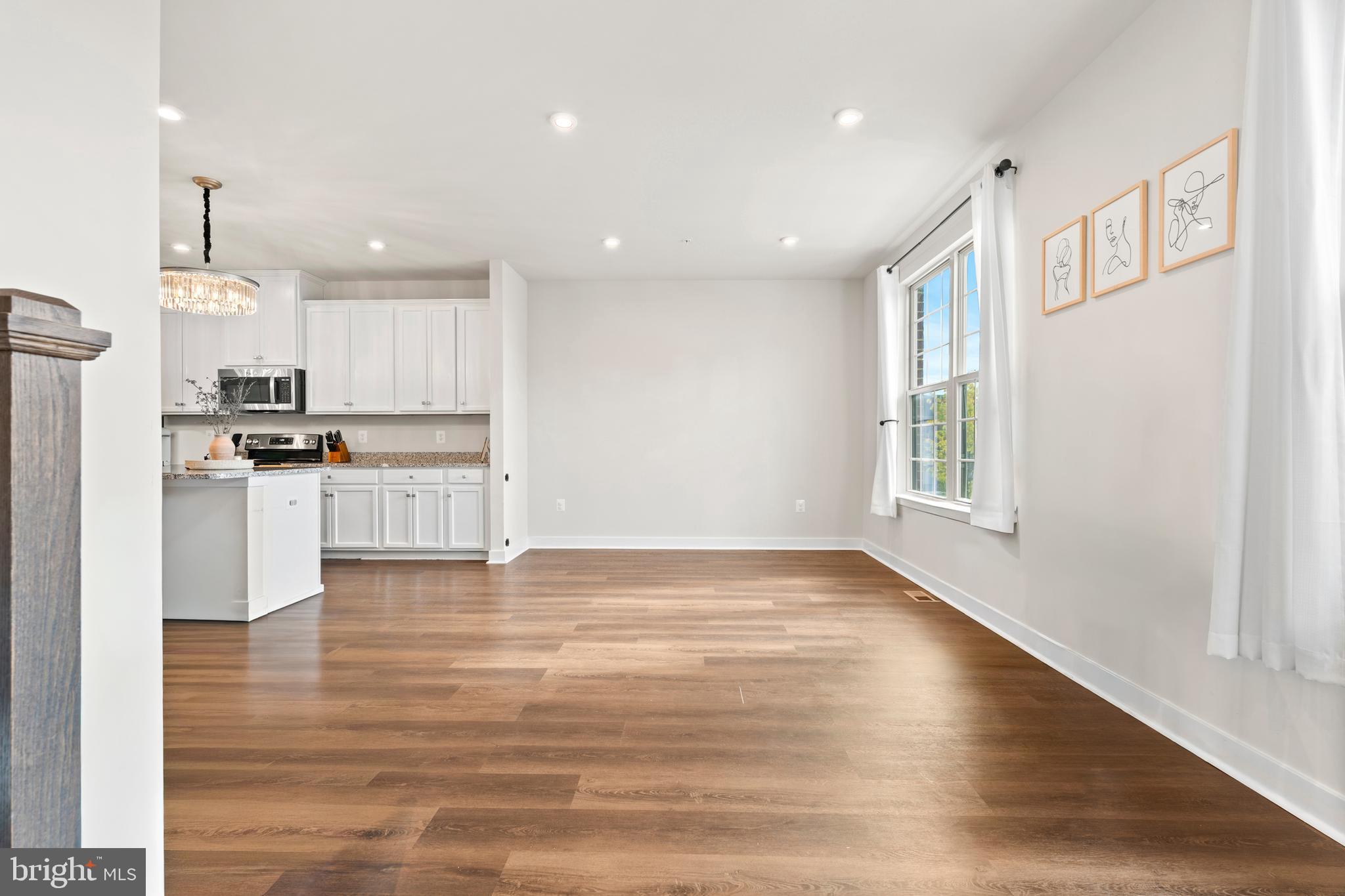 Real estate listing preview #17