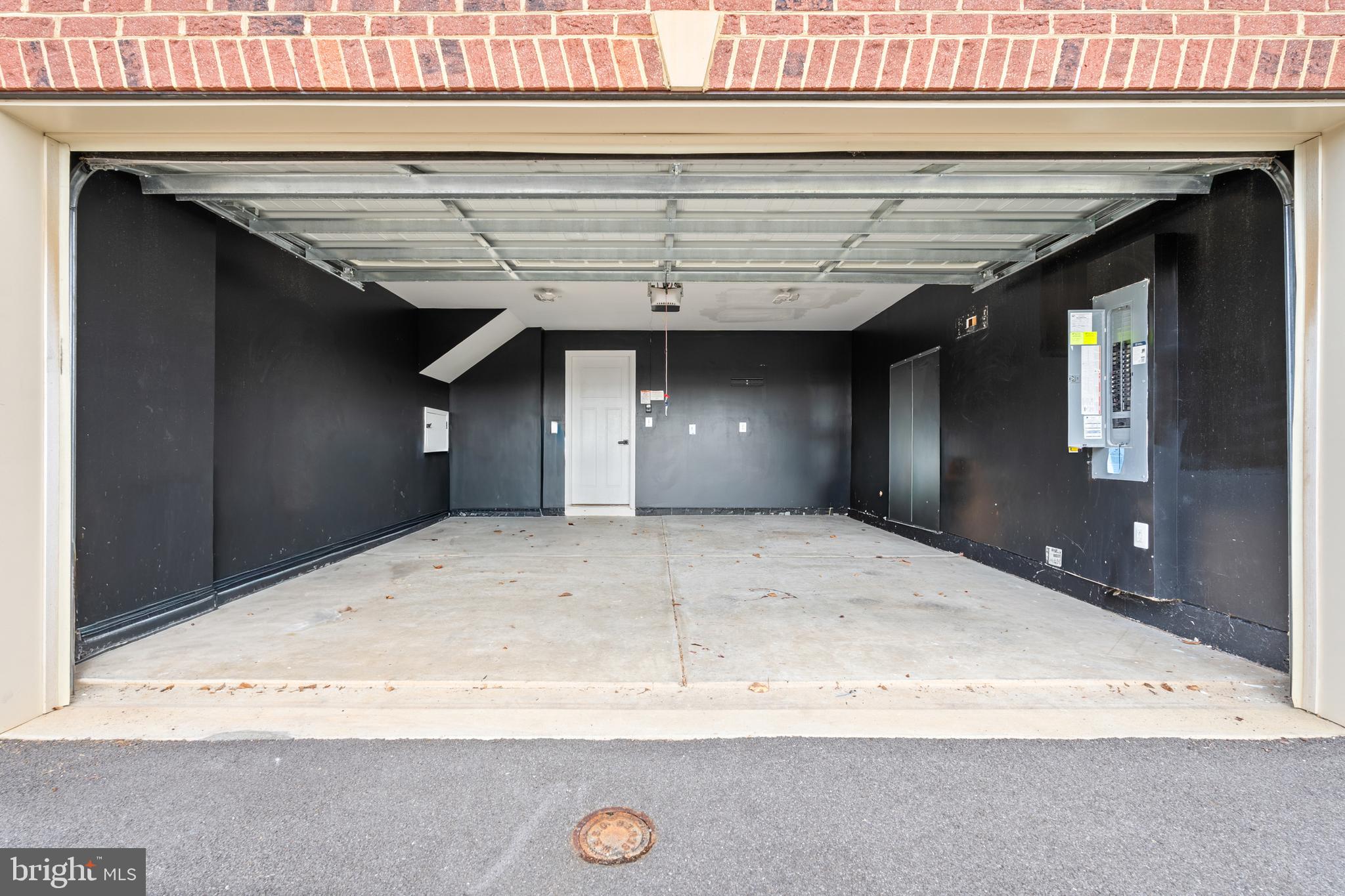 Real estate listing preview #34