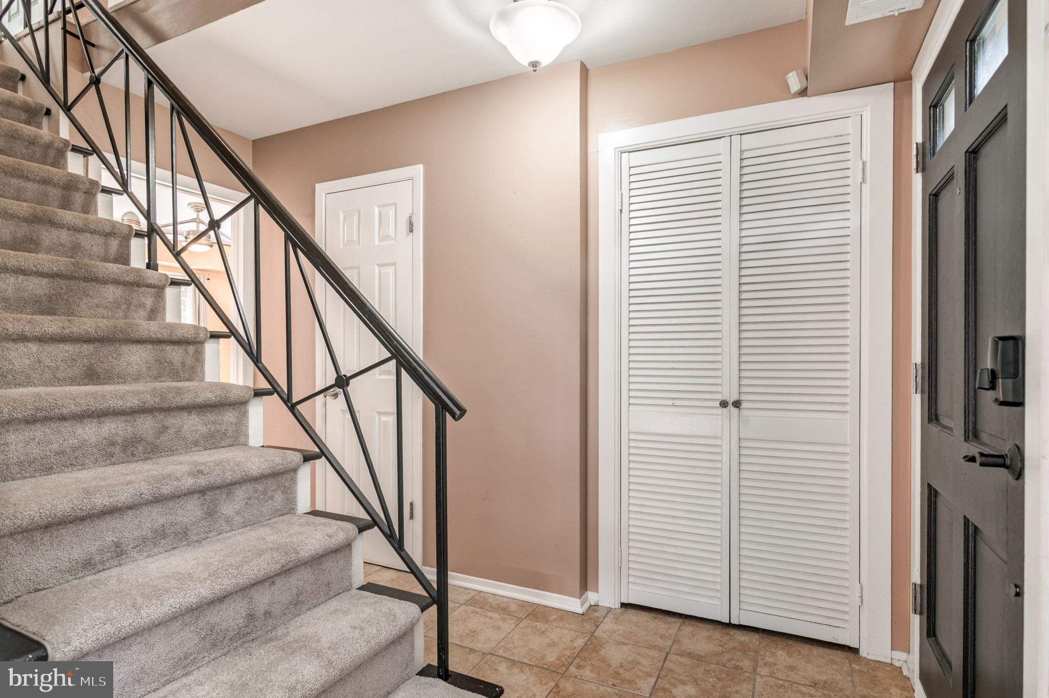 Real estate listing preview #6