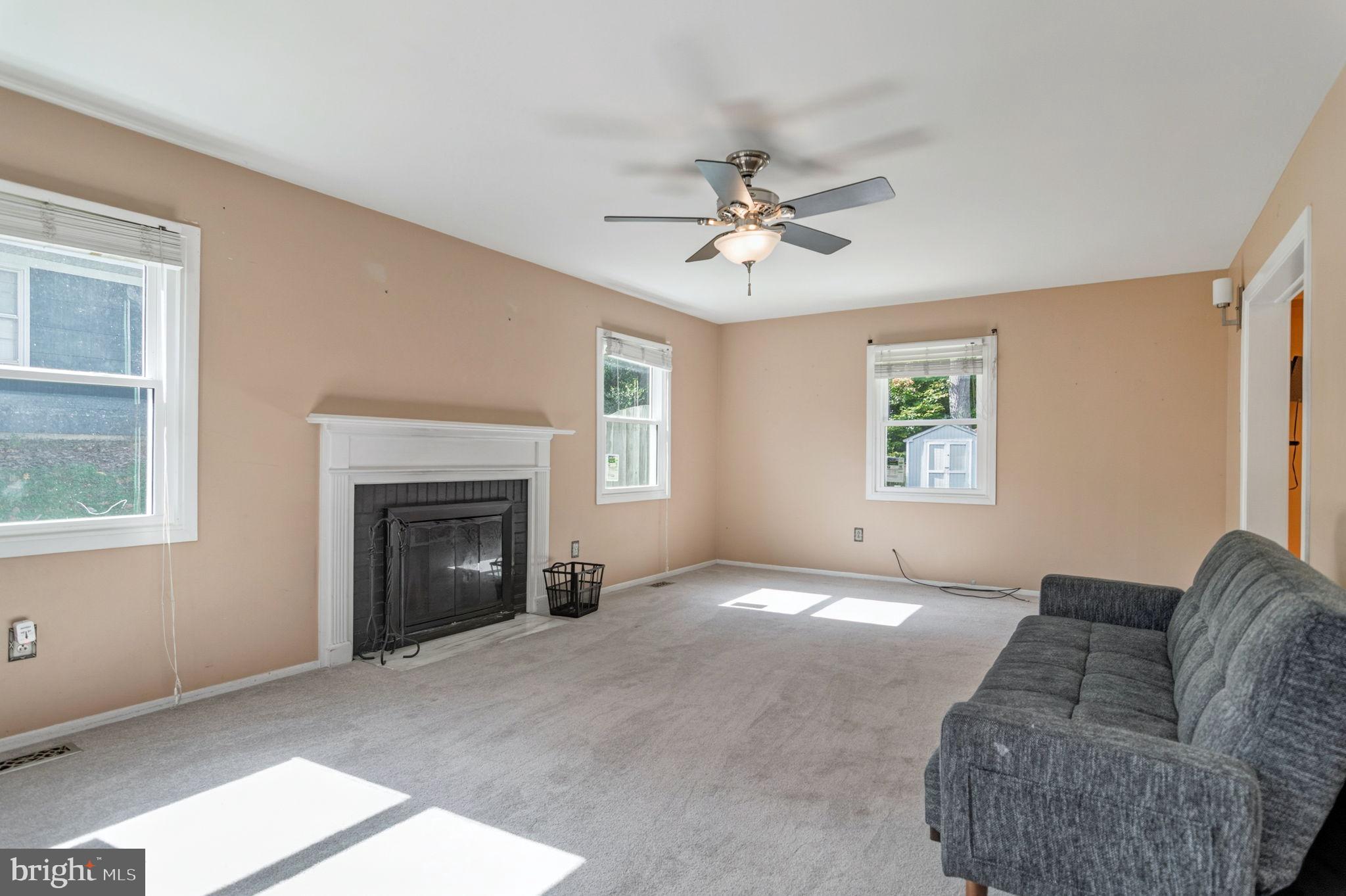 Real estate listing preview #8