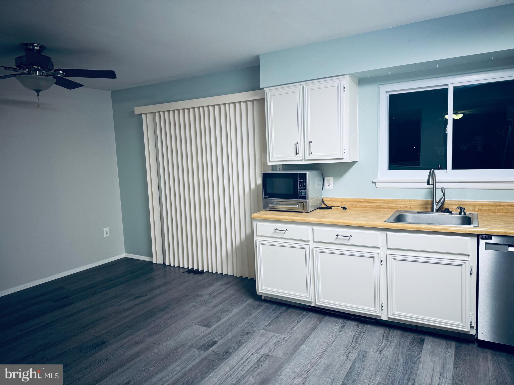 Real estate listing preview #8