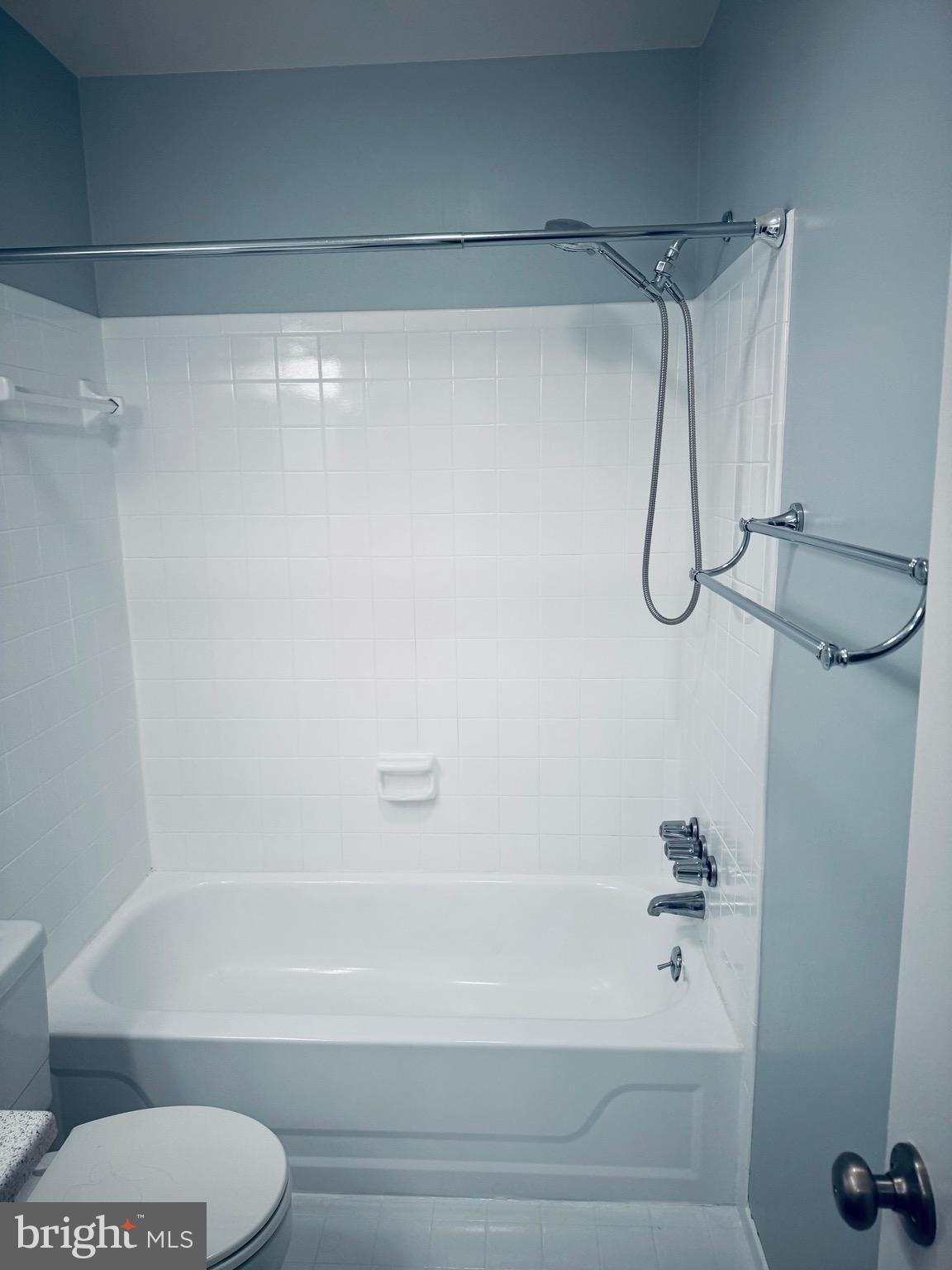 Real estate listing preview #11