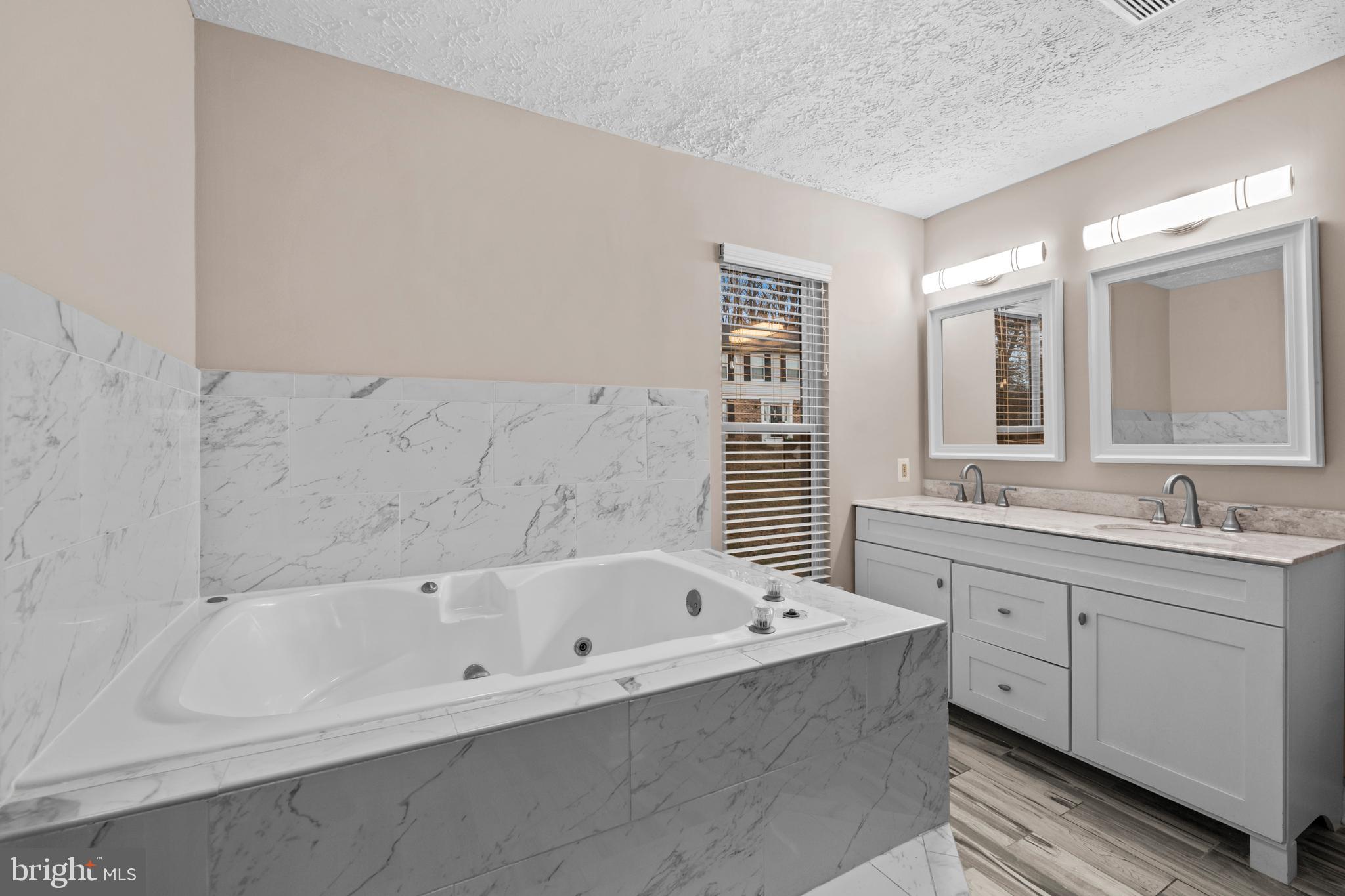 Real estate listing preview #19