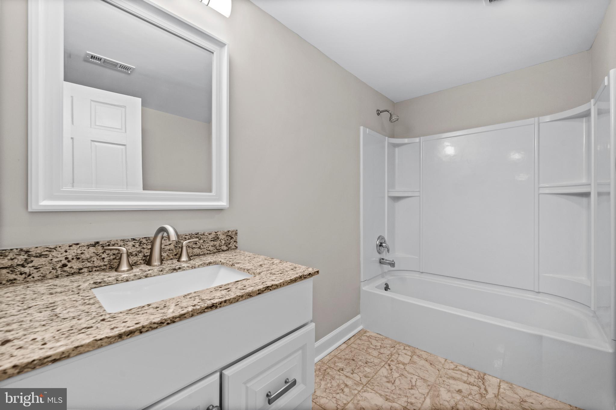 Real estate listing preview #36