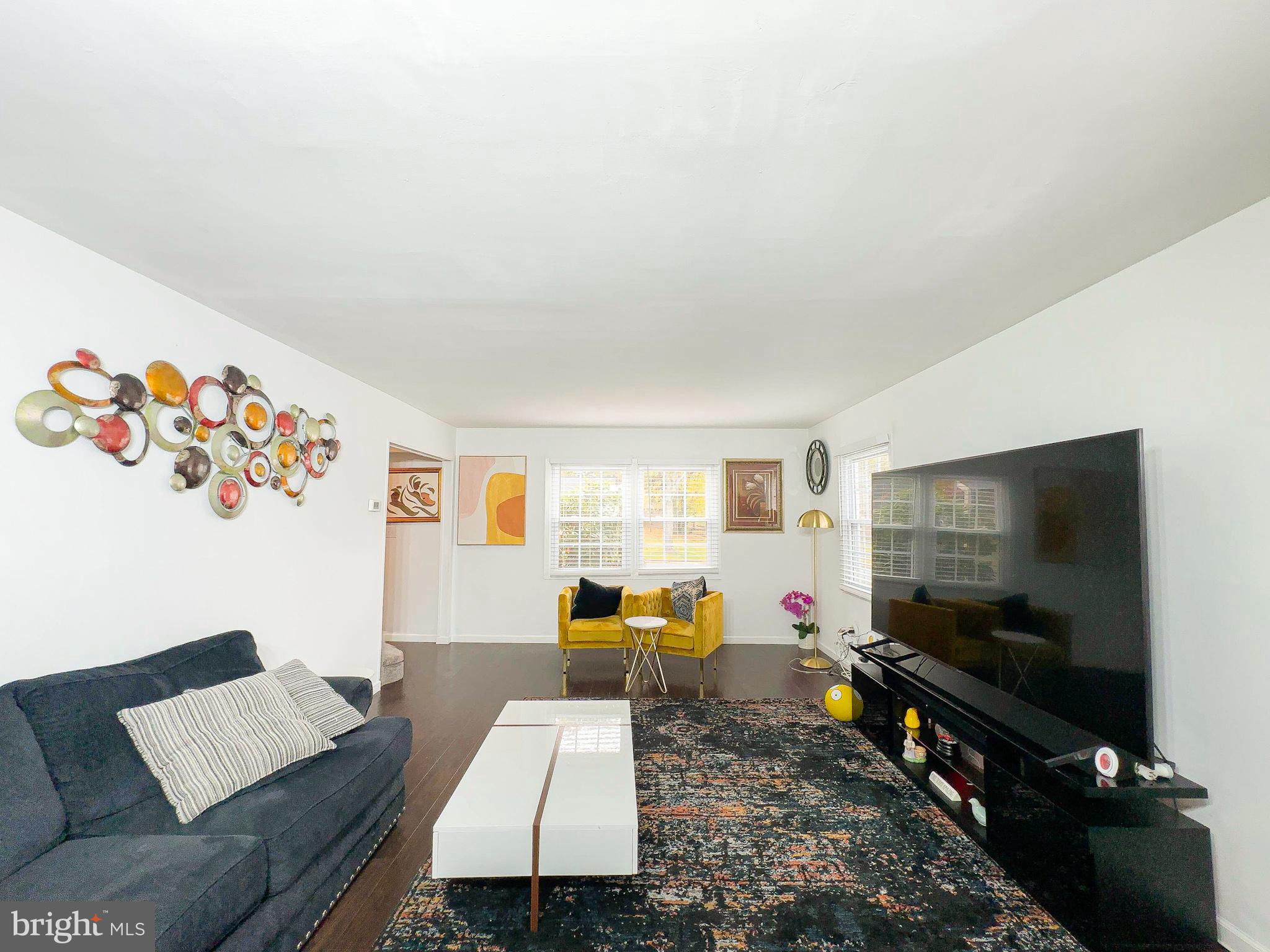 Real estate listing preview #14