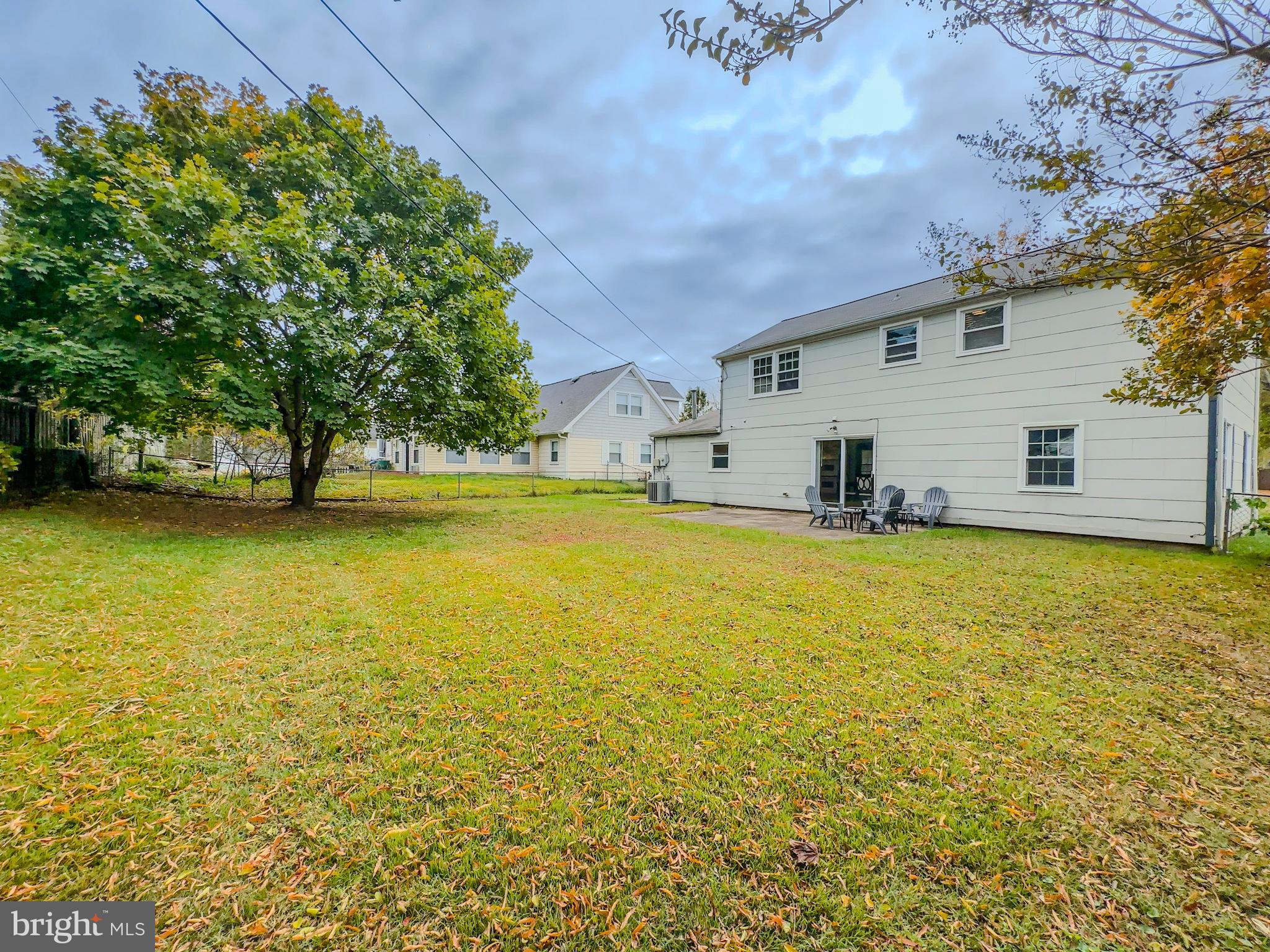 Real estate listing preview #8