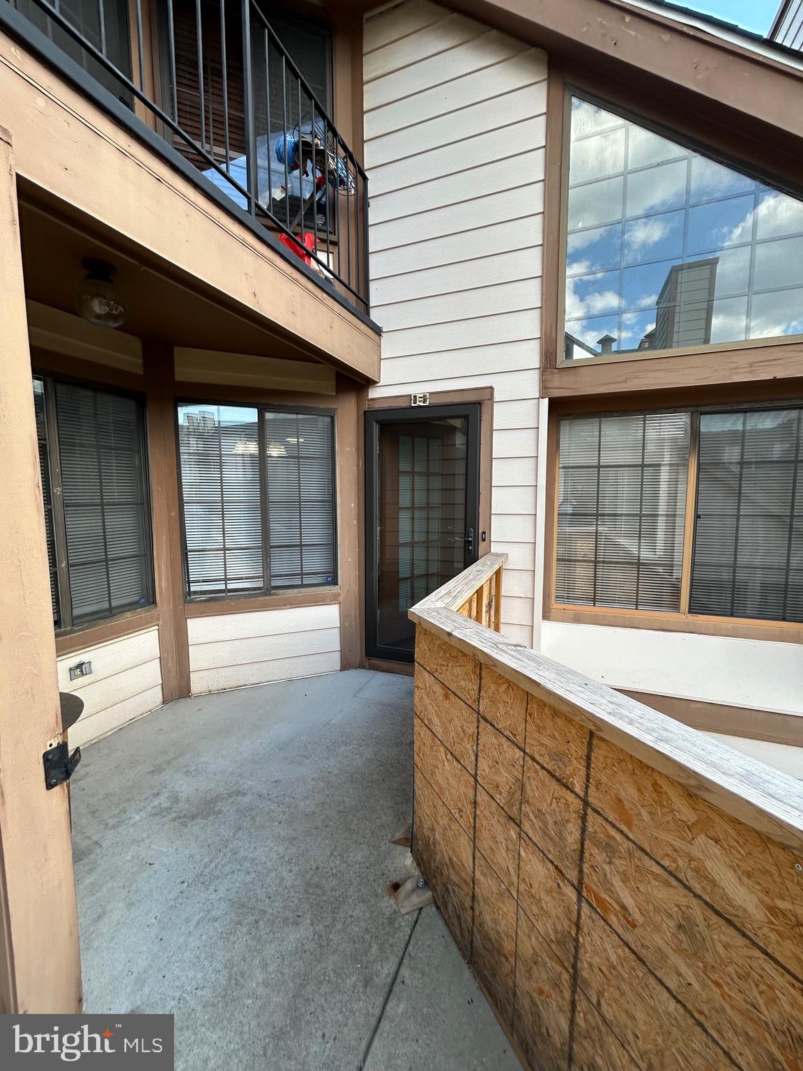 Real estate listing preview #14