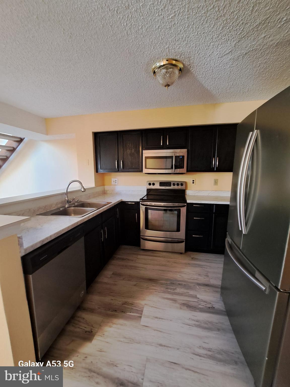 Real estate listing preview #8