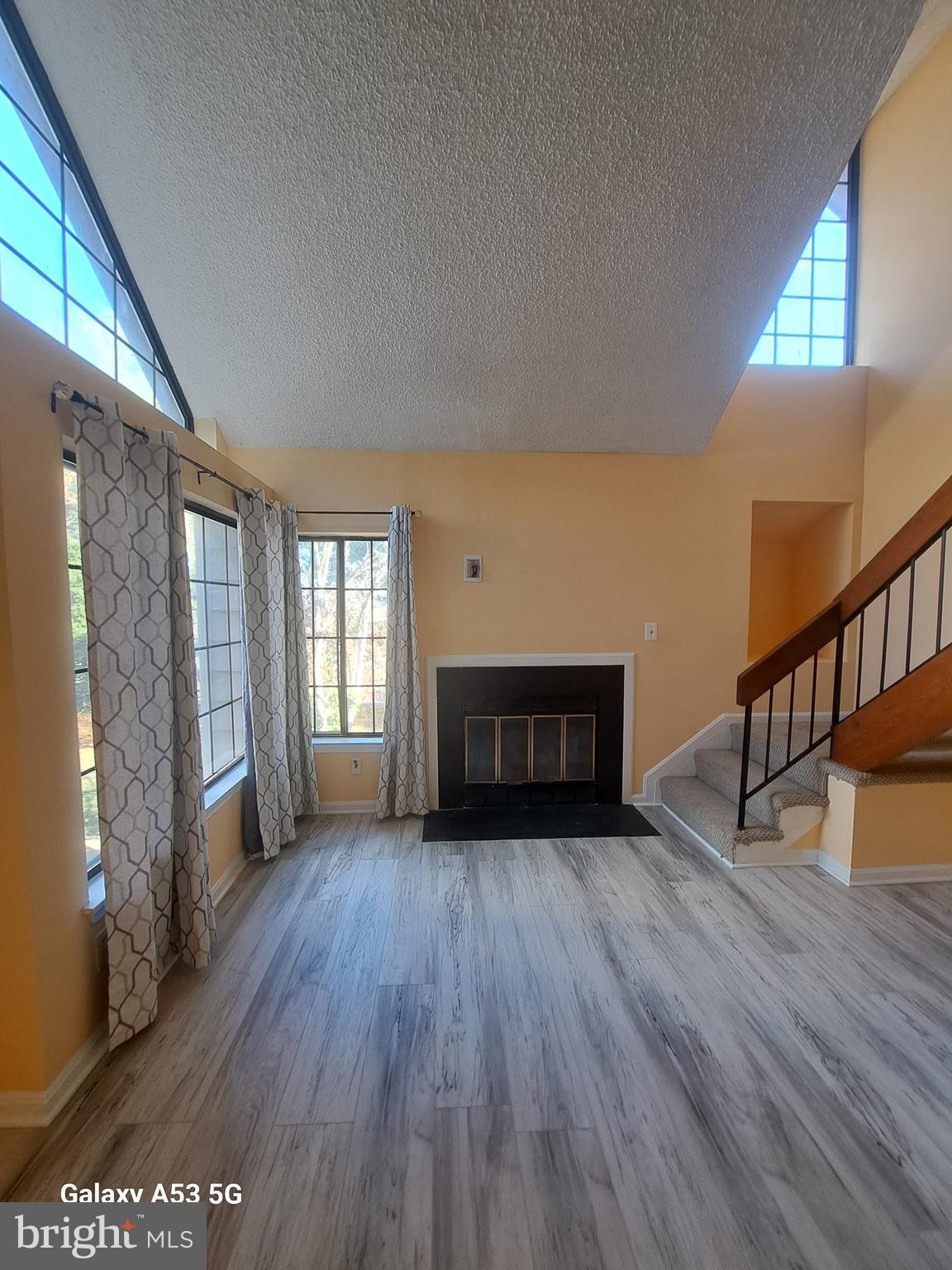 Real estate listing preview #14