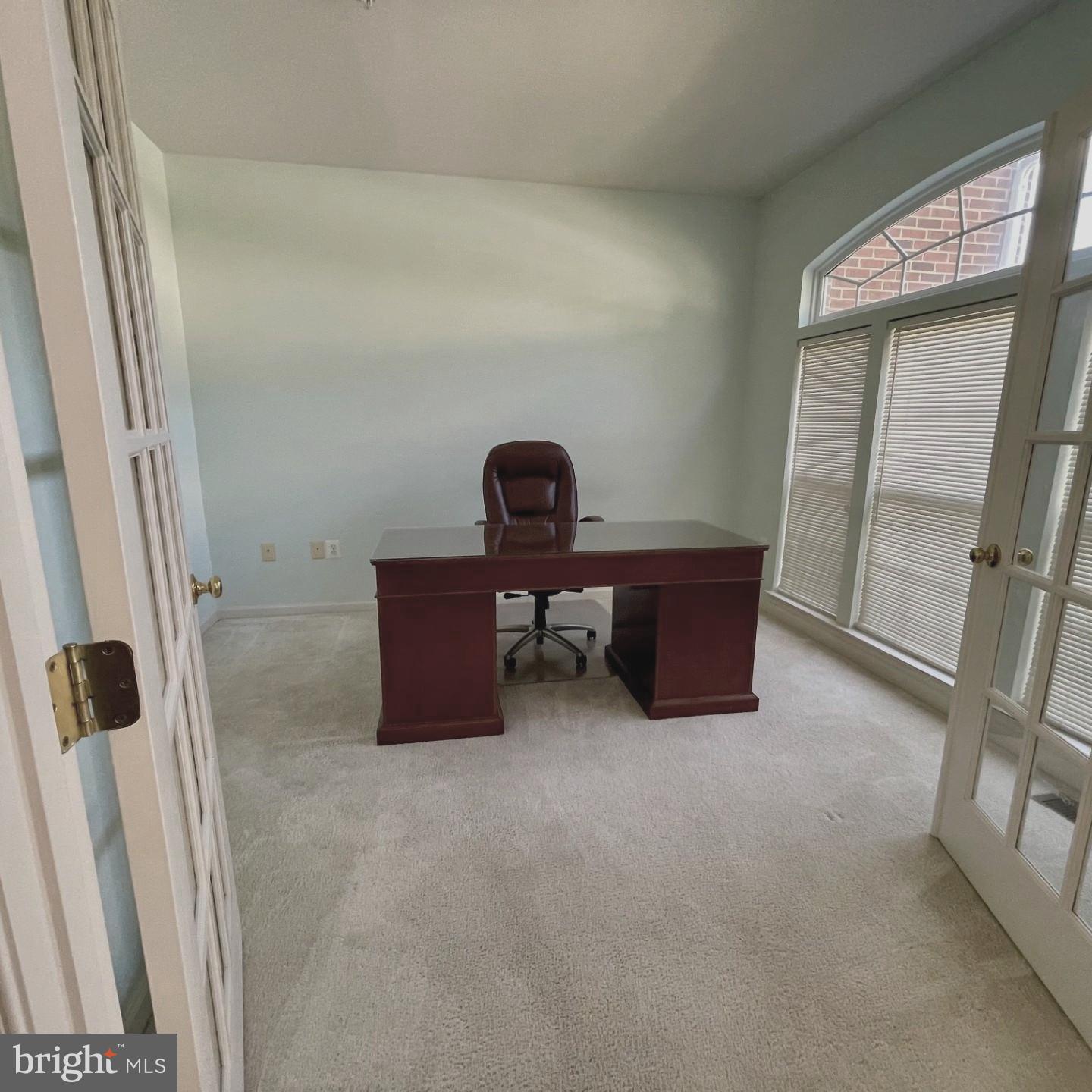 Real estate listing preview #6