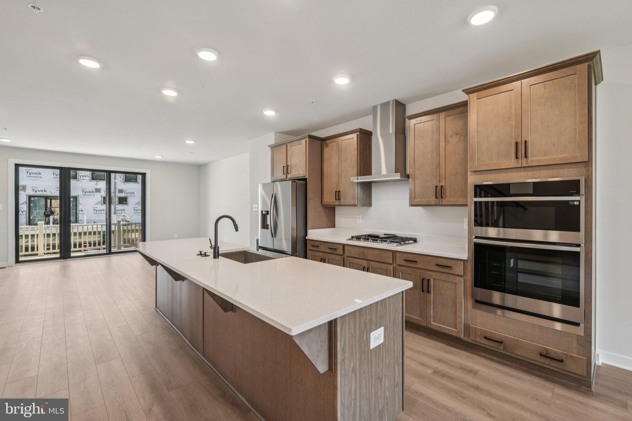 Real estate listing preview #2