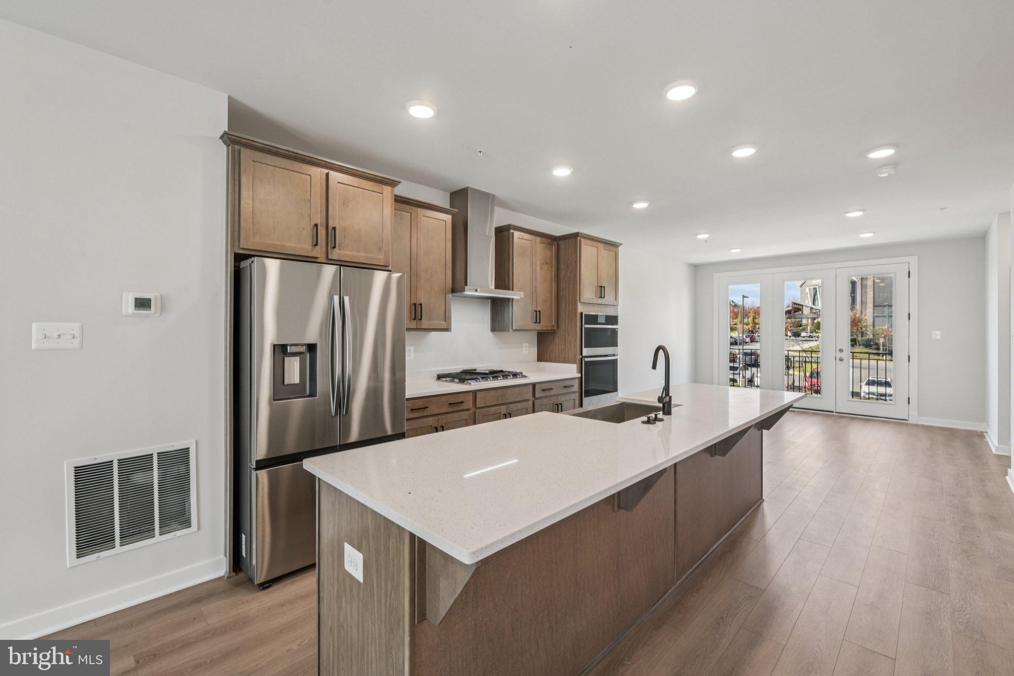 Real estate listing preview #3