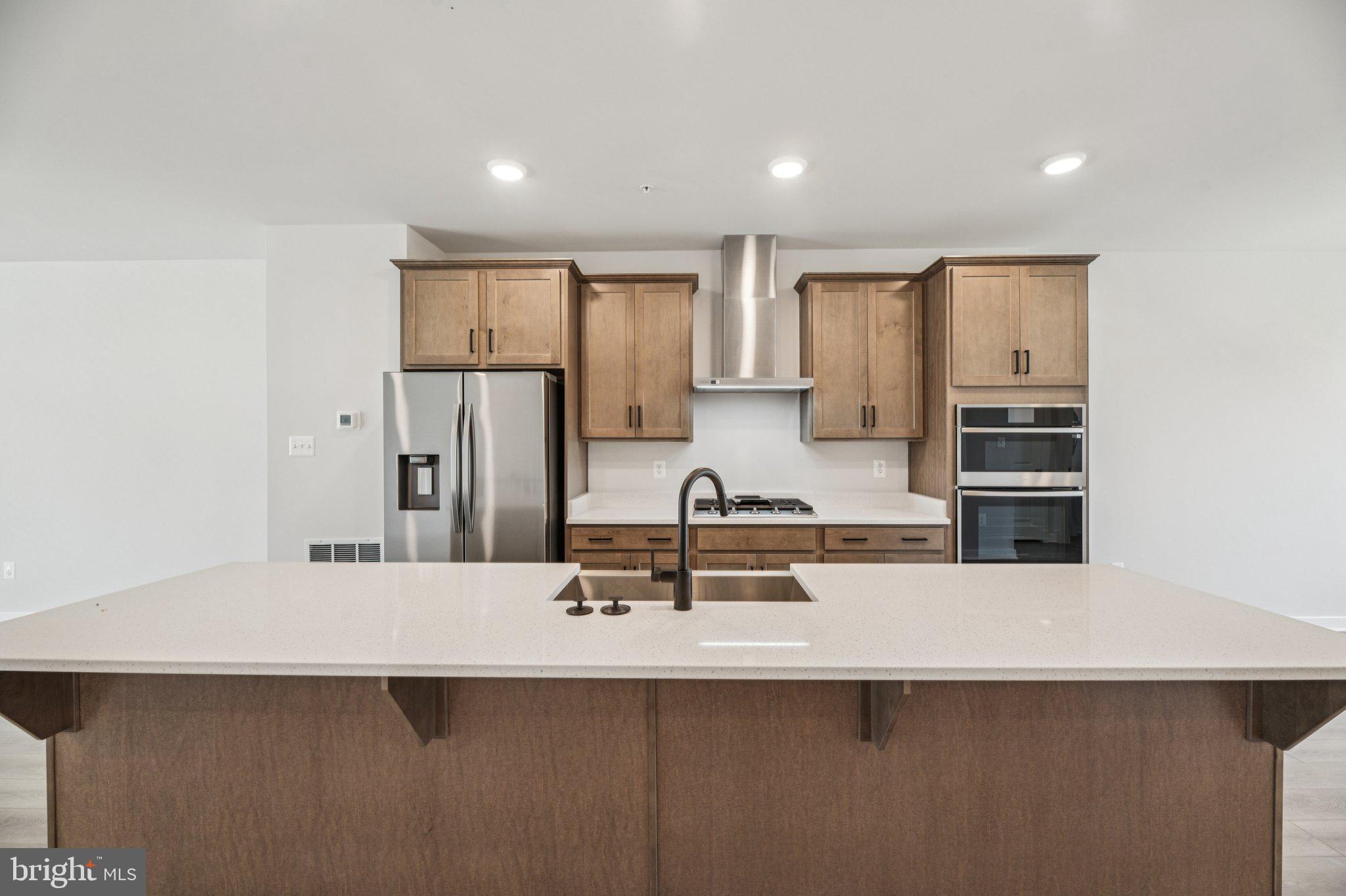 Real estate listing preview #6