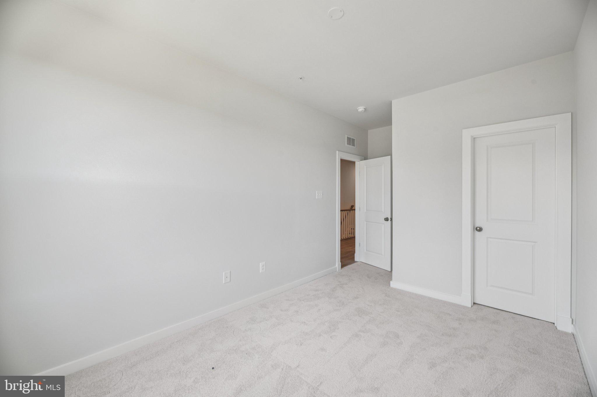 Real estate listing preview #22