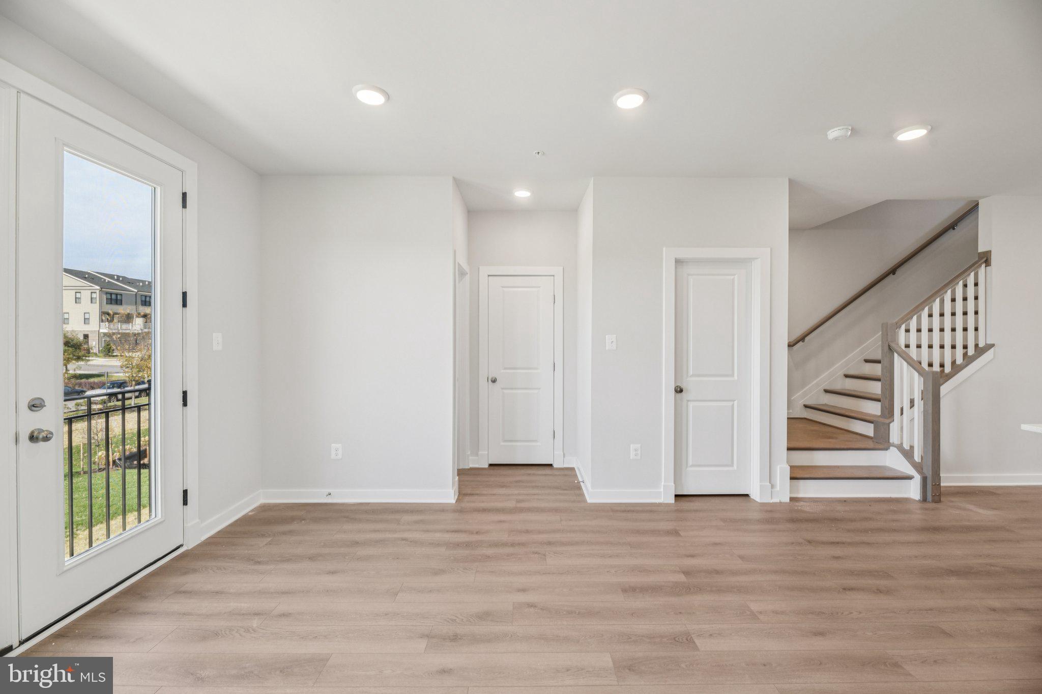 Real estate listing preview #13