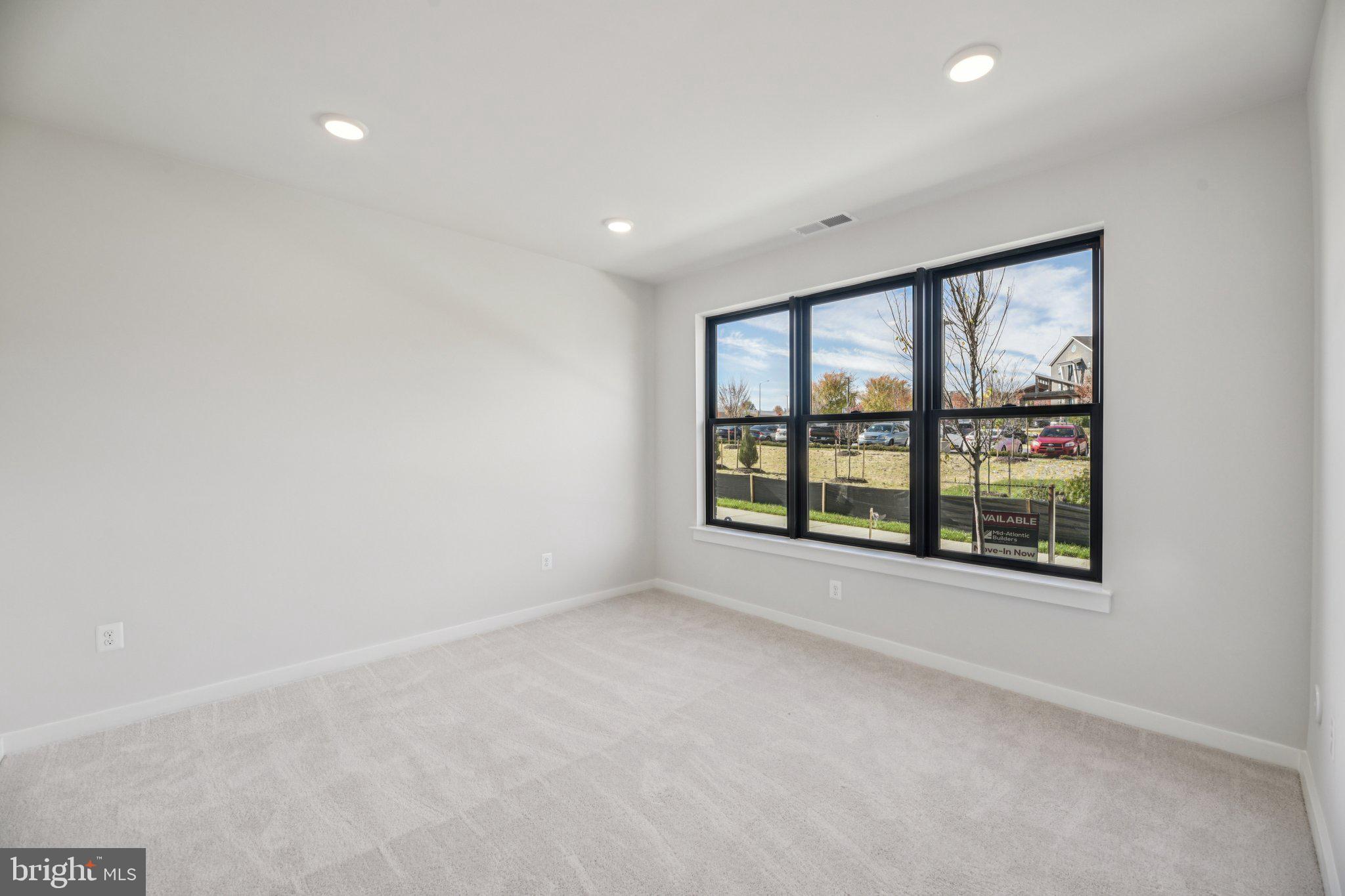 Real estate listing preview #37