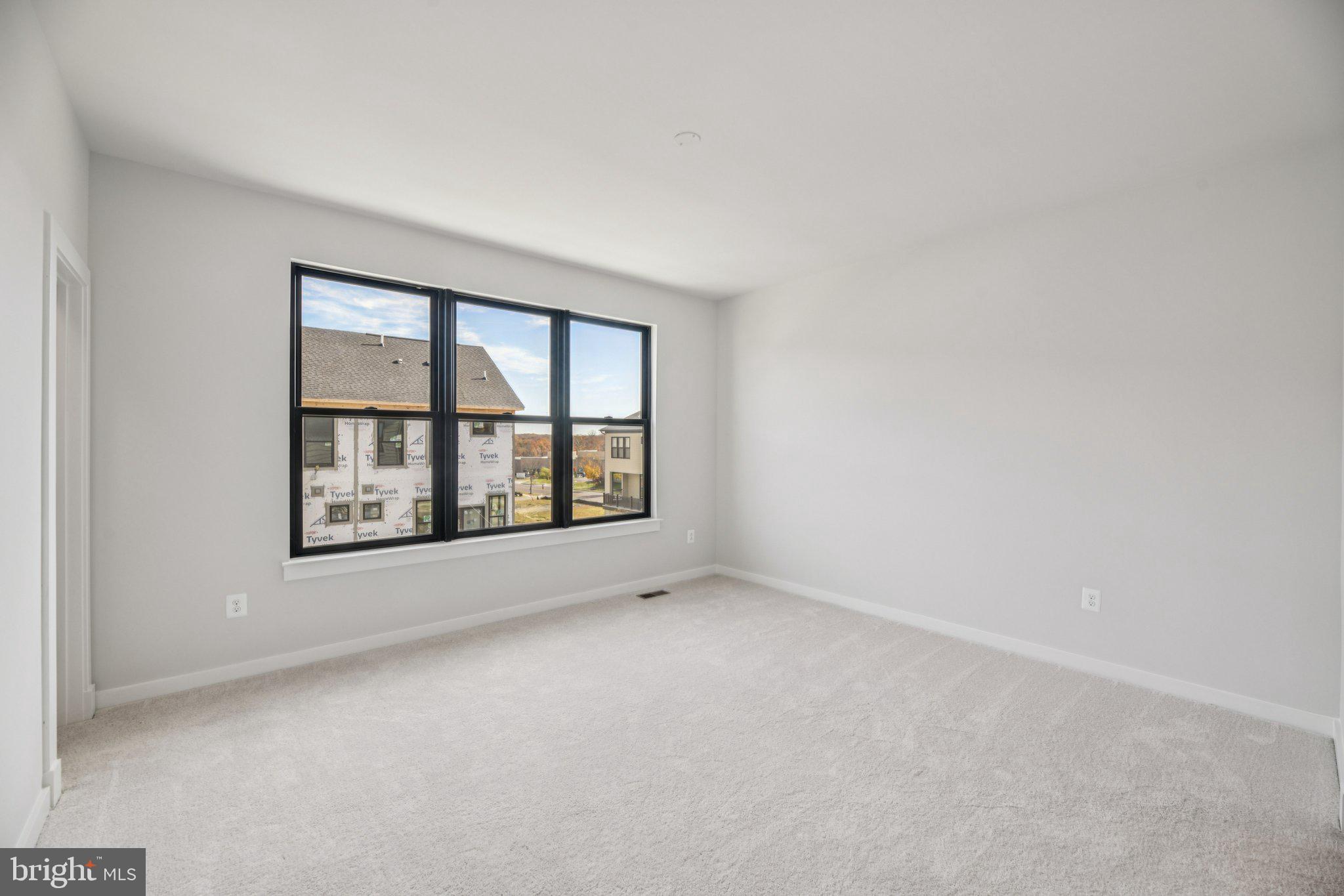 Real estate listing preview #25